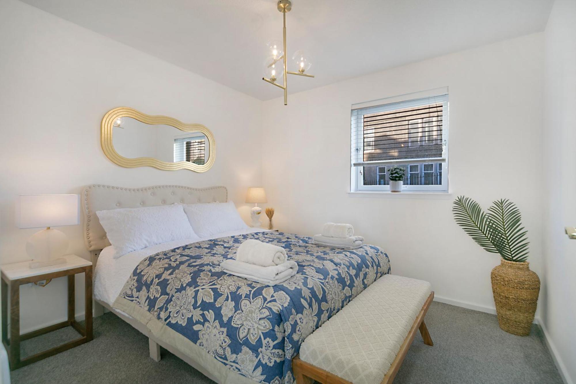 Apartment Bohemian Raphsody ✪ Grampian Lettings Ltd