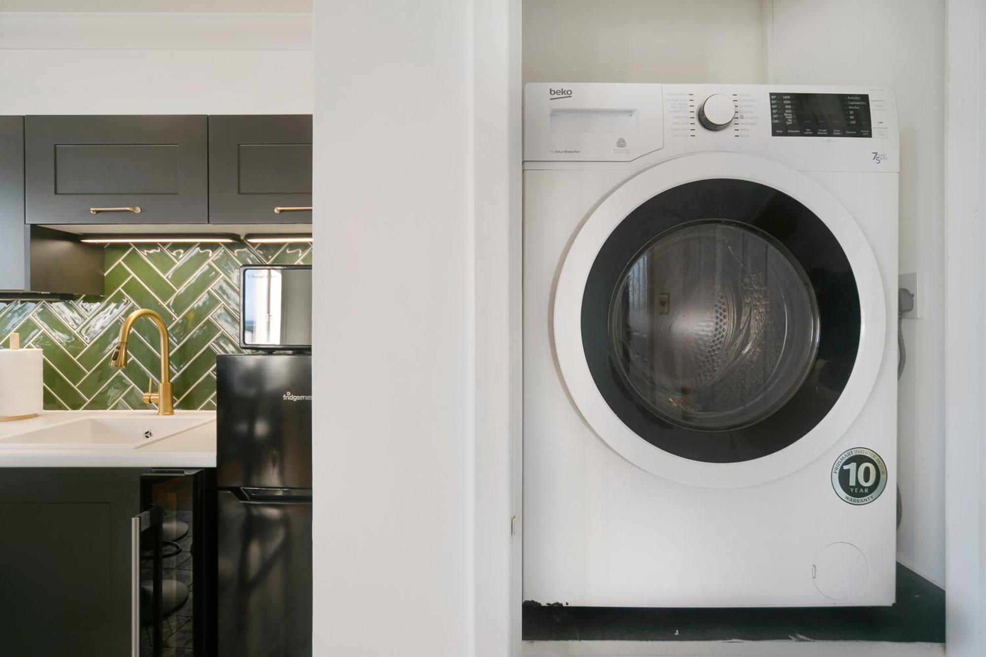 Bohemian Raphsody ✪ Grampian Lettings Ltd Apartment Aberdeen