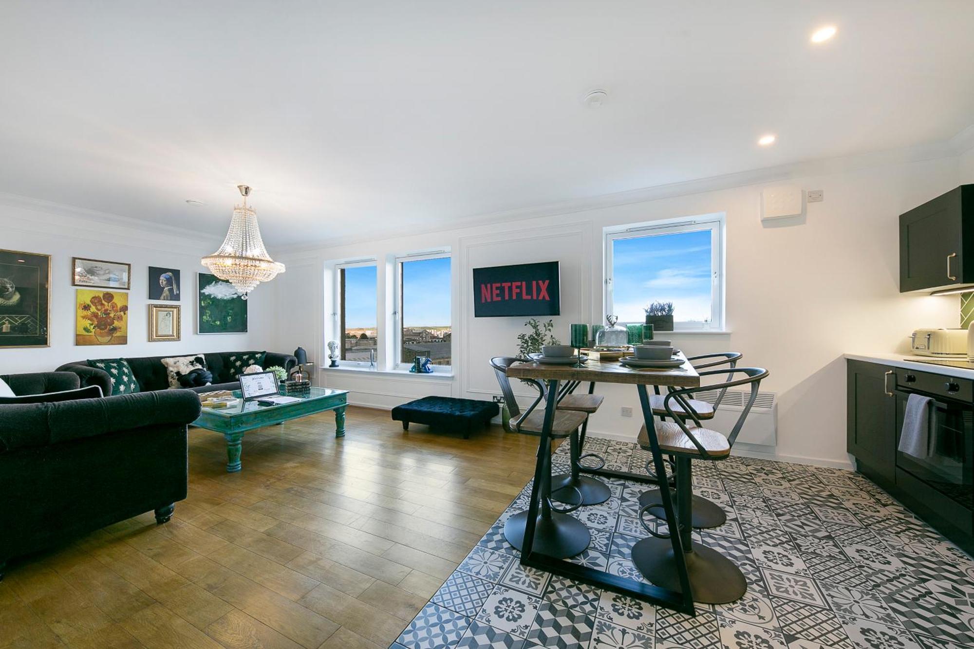 Apartment Bohemian Raphsody ✪ Grampian Lettings Ltd